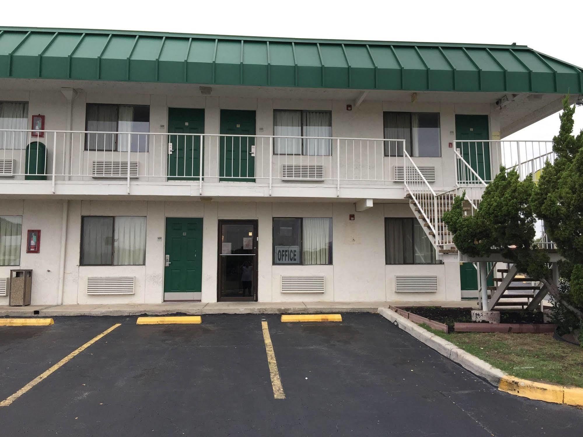 Q Lodging Extended Stay San Antonio Exteriér fotografie